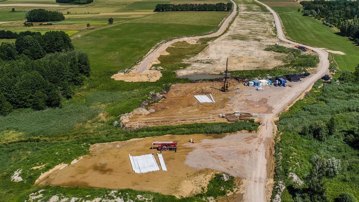 Stan budowy autostrady A2 między miejscowościami Kałuszyn-Siedlce, lipiec 2022 r.