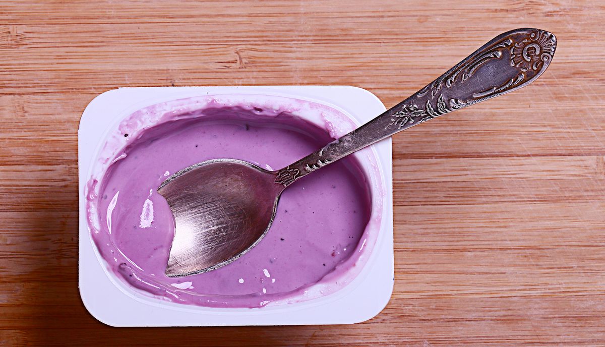 Dlaczego należy jeść jogurt bez mleka w proszku? Odpowiedź zaskakuje