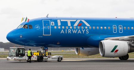 Drzemka w kokpicie. Sen pilotów wzniecił alarm antyterrorystyczny nad Francją