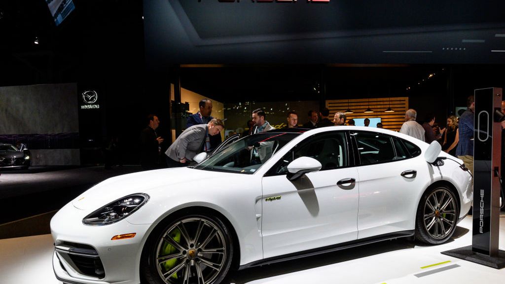 Zdjęcie okładkowe artykułu: Getty Images / Michael Brochstein/SOPA Images/LightRocket  / Na zdjęciu: model Porsche Panamera Turbo