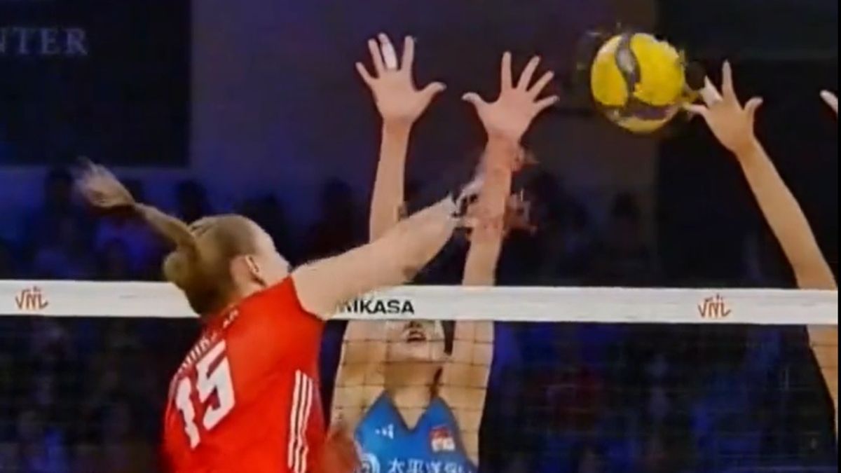 Zdjęcie okładkowe artykułu: Twitter / Polsat Sport / Martyna Czyrniańska atakuje w meczu Polski z Chinami