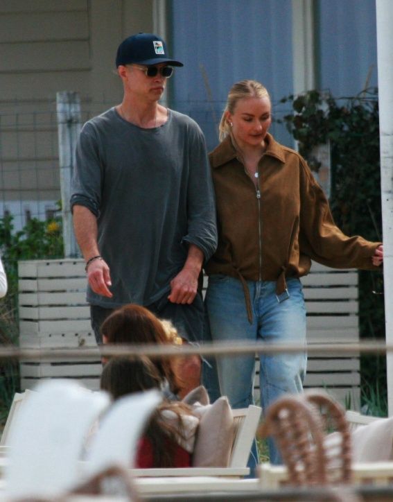Maciej Zakościelny i Sara Janicka bawią się w Sopocie