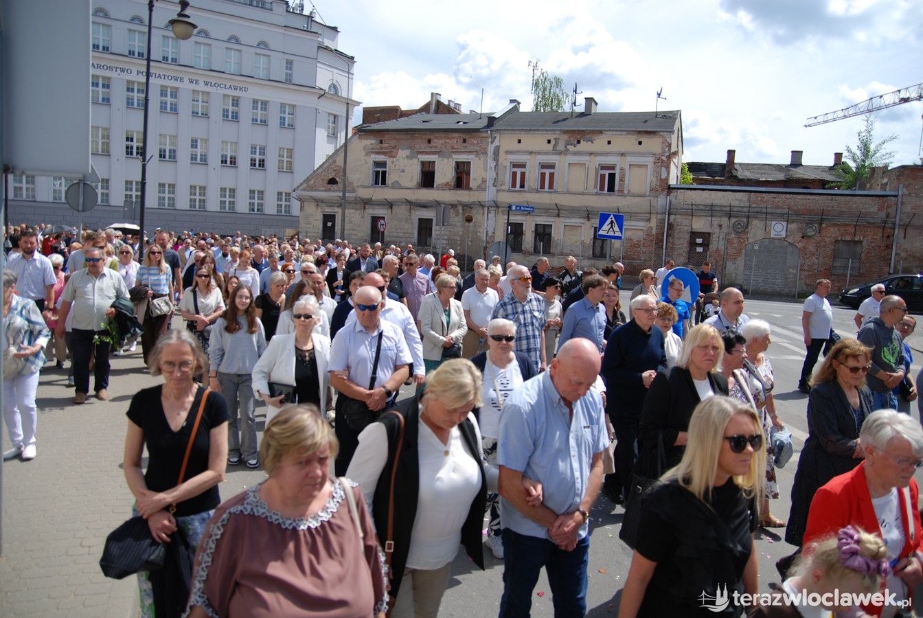 Miejska procesja Bożego Ciała przeszła ulicami Włocławka