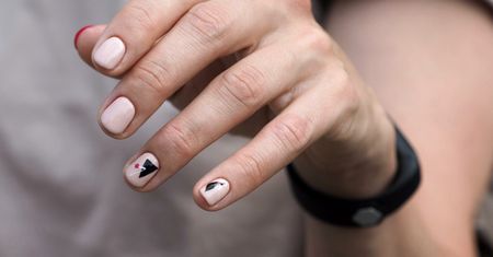 Geometric nails. Czy już wypróbowałaś najgorętszego hitu tego lata?
