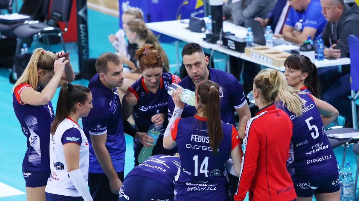 drużyna Banku Pocztowego Pałacu Bydgoszcz