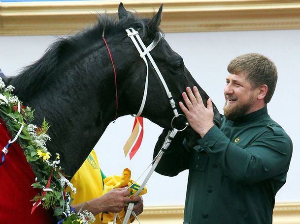 Na miesiąc przed wojną w Ukrainie do czeskiej stajni mieli przyjechać ludzie Kadyrowa, by zabrać jego konie 