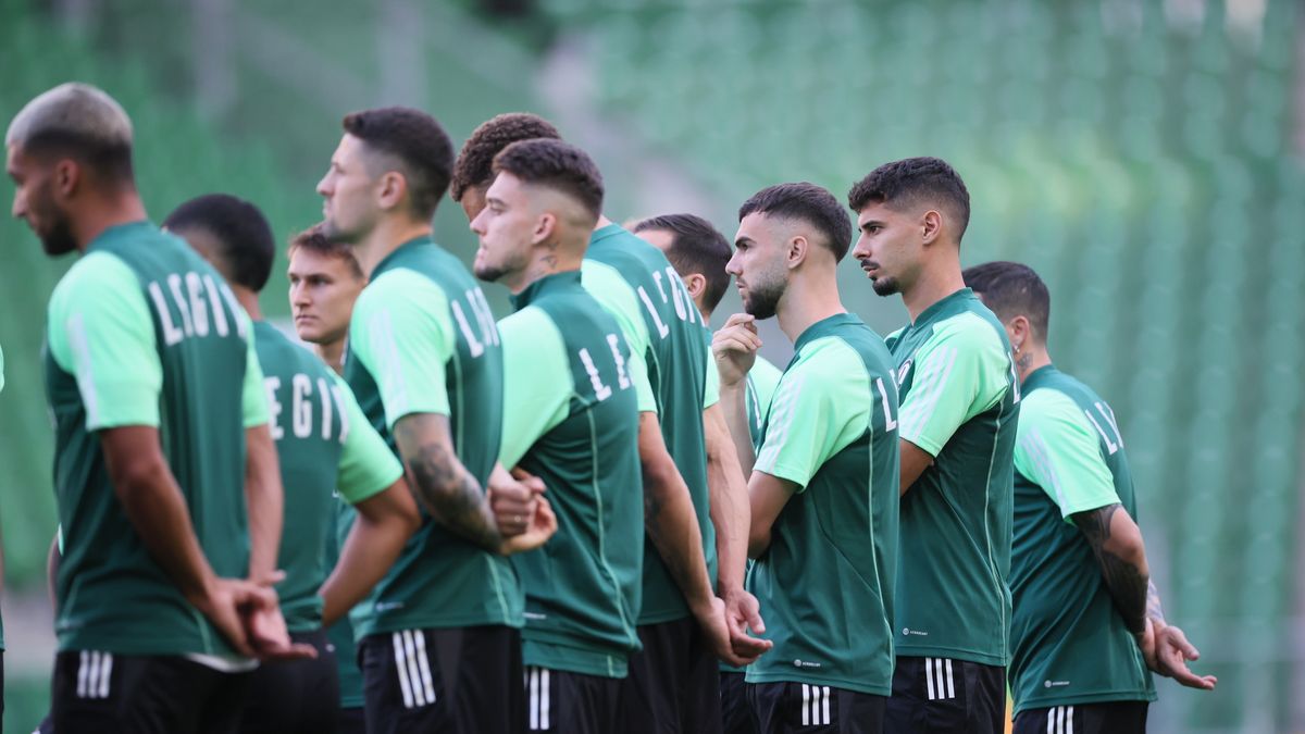 PAP / Leszek Szymański / Na zdjęciu: piłkarze Legii Warszawa