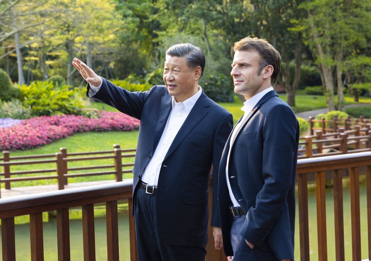 Xi Jinping i Emmanuel Macron podczas ostatniej wizyty francuskiego prezydenta w Chinach
