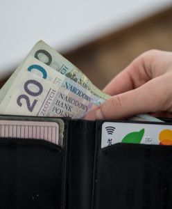 Co drugi Polak odkłada z pensji. Ale nie bez trudu