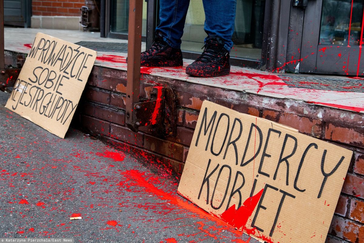 Nie chciej Polsko mojej krwi - akcja ostrzegawcza Strajku Kobiet
