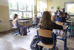 Powrót do szkoły. Prof. Włodzimierz Mazur ostrzega: powinno rozważyć się masowe testowanie nauczycieli