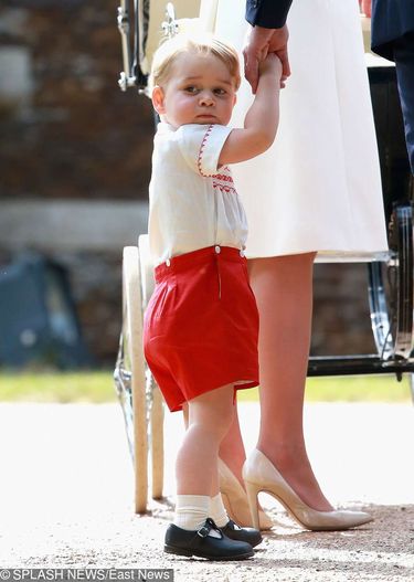 Książę George na chrzcinach księżniczki Charlotte (2015 rok)