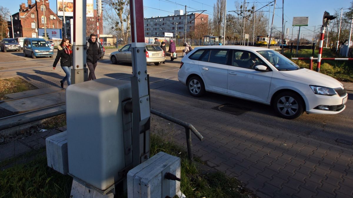 Na przejazdach trzeba będzie bardziej uważać