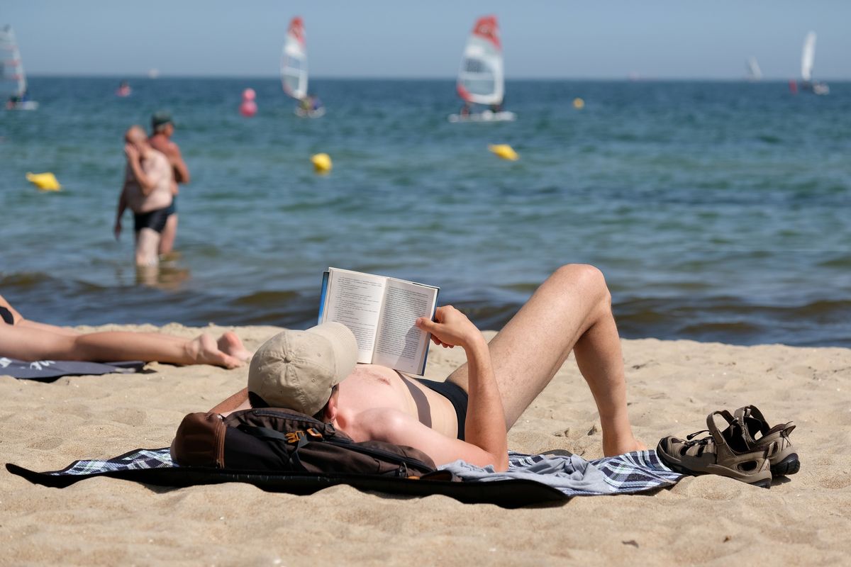 Polacy chętnie dodają opinie o wakacjach w sieci