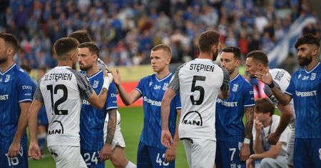 Grad goli przy Bułgarskiej! Lech Poznań nie dał szans Puszczy Niepołomice