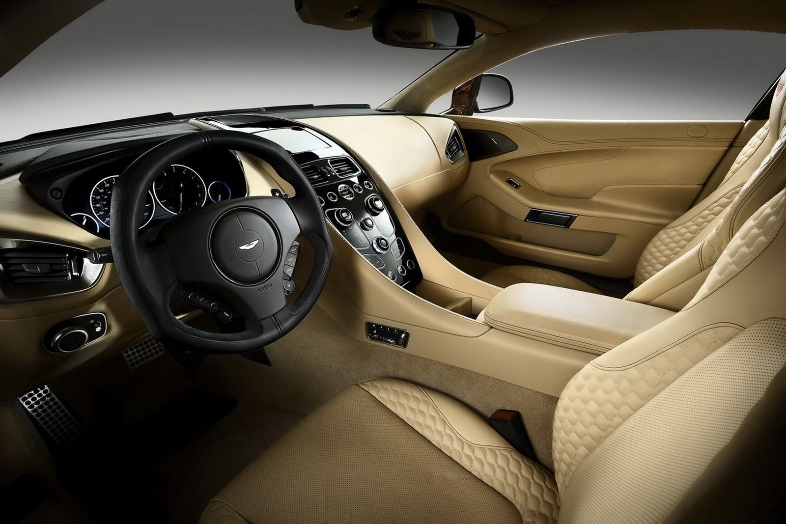 2013 Aston Martin Vanquish - uczta dla oczu [galeria] 42