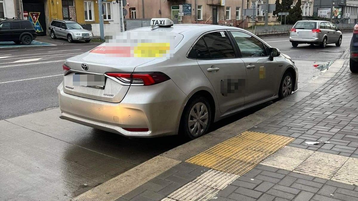 Zatrzymany kierowca Ubera na ul. Kunickiego