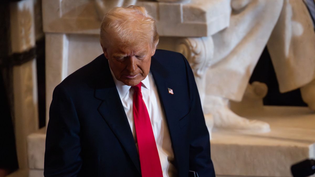US President Donald J. Trump arrives to speak at the National Prayer Breakfast at the US Capitol in Washington, DC, USA, 06 February 2025. President Trump has directed staff at the Education Department?s Office for Civil Rights to aggressively pursue complaints involving antisemitism. EPA/MAANSI SRIVASTAVA Dostawca: PAP/EPA.
