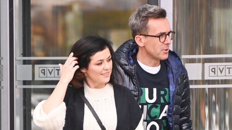 Katarzyna Cichopek przyłapana przed domem Macieja Kurzajewskiego