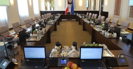 Nowi ministrowie popracują cztery miesiące. Eksperci: nie zdążą kiwnąć palcem