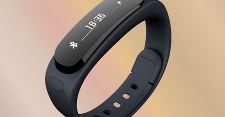 TalkBand B1 od Huawei, czyli monitor ruchu i zestaw słuchawkowy w jednym