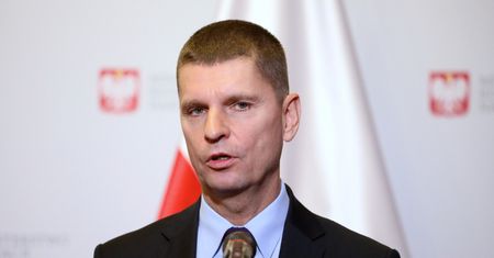 Konferencja prasowa ministra edukacji narodowej Dariusza Piontkowskiego [NA ŻYWO]