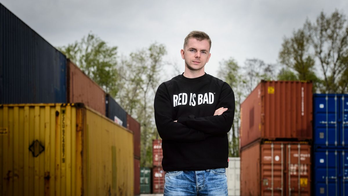 Jest czerwona nota Interpolu za Pawłem Szopą, twórcą Red is Bad