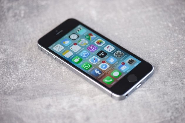 iPhone SE - kompaktowy telefon