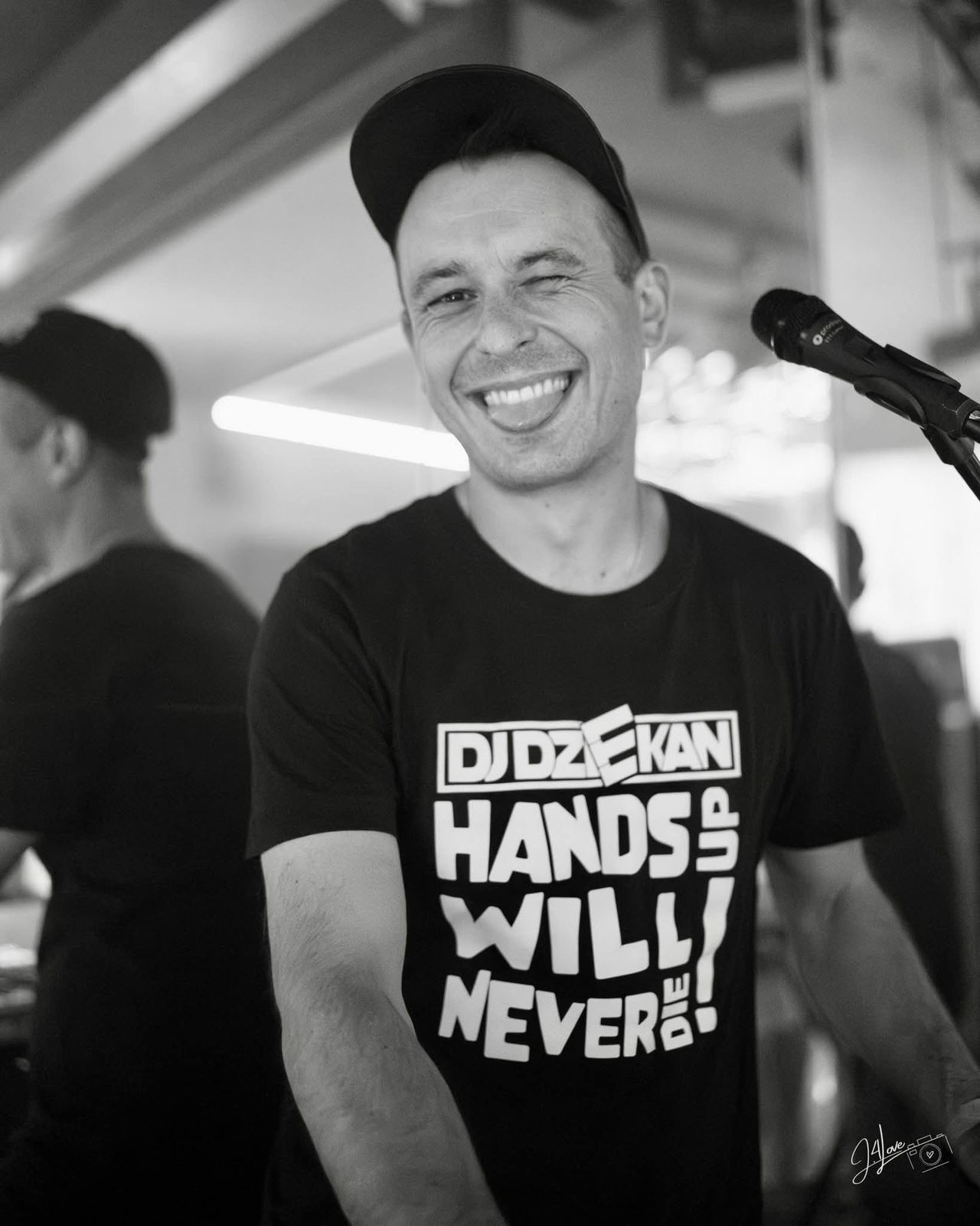 Sylwetka muzyczna. DJ Dziekan, czyli Marcin Dziekański