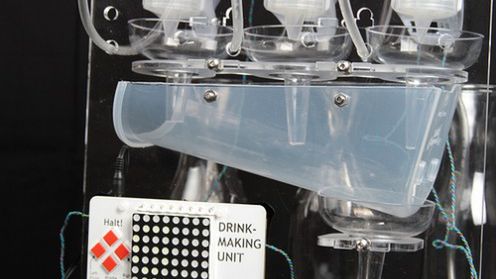 Drink Making Unit - wynalazek dla leniwych alkoholików 1