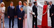 Brigitte i Emmanuel Macron z wizytą u księżnej Charlene i księcia Alberta. Panie zaprezentowały się w ZJAWISKOWYCH sukniach