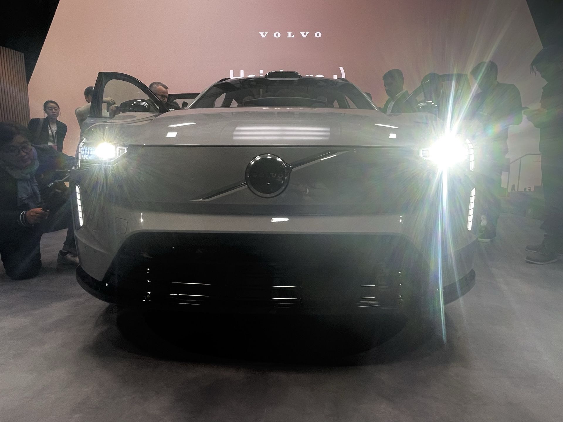 Volvo EX90