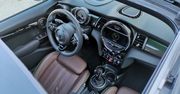 MINI Cooper S: aplikacja MINI Connected, obsługa systemu oraz audio Harman Kardon