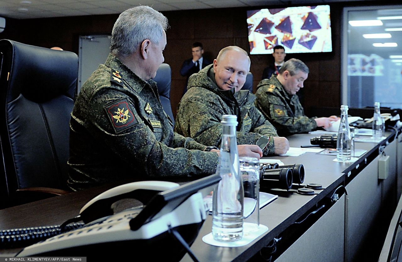 ICC issues arrest warrants for top Russian military officials