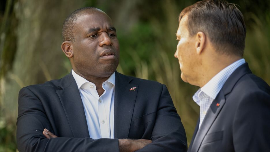 Rados�aw Sikorski, David Lindon Lammy
Chobielin, 07.07.2024. Minister spraw zagranicznych Polski Rados�aw Sikorski (P) i minister spraw zagranicznych Wielkiej Brytanii David Lindon Lammy (L) podczas spotkania w Chobielinie, 7 bm.  (sko) PAP/Tytus �mijewski
Tytus �mijewski
dyplomacja, minister, polityk, polityka, spotkanie, spraw zagranicznych, wizyta