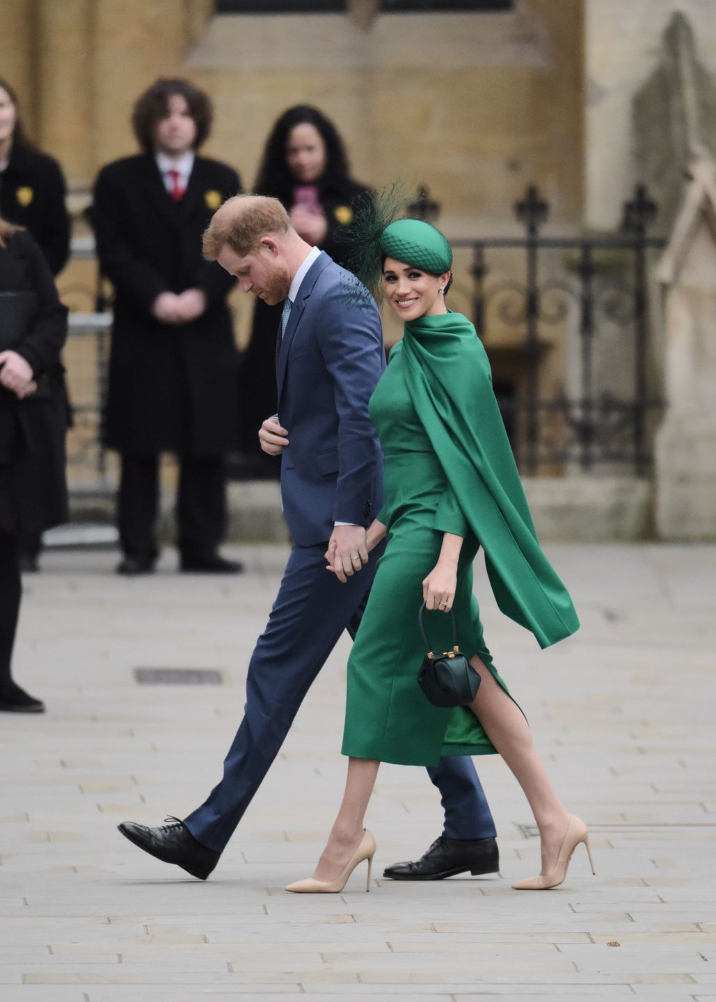Meghan Markle jest zbyt sławna, by spędzać czas z innymi matkami