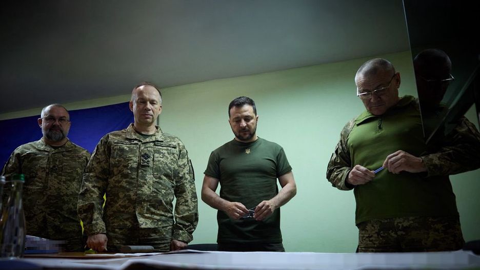 Prezydent Ukrainy podczas narady z dowódcami sił zbrojnych