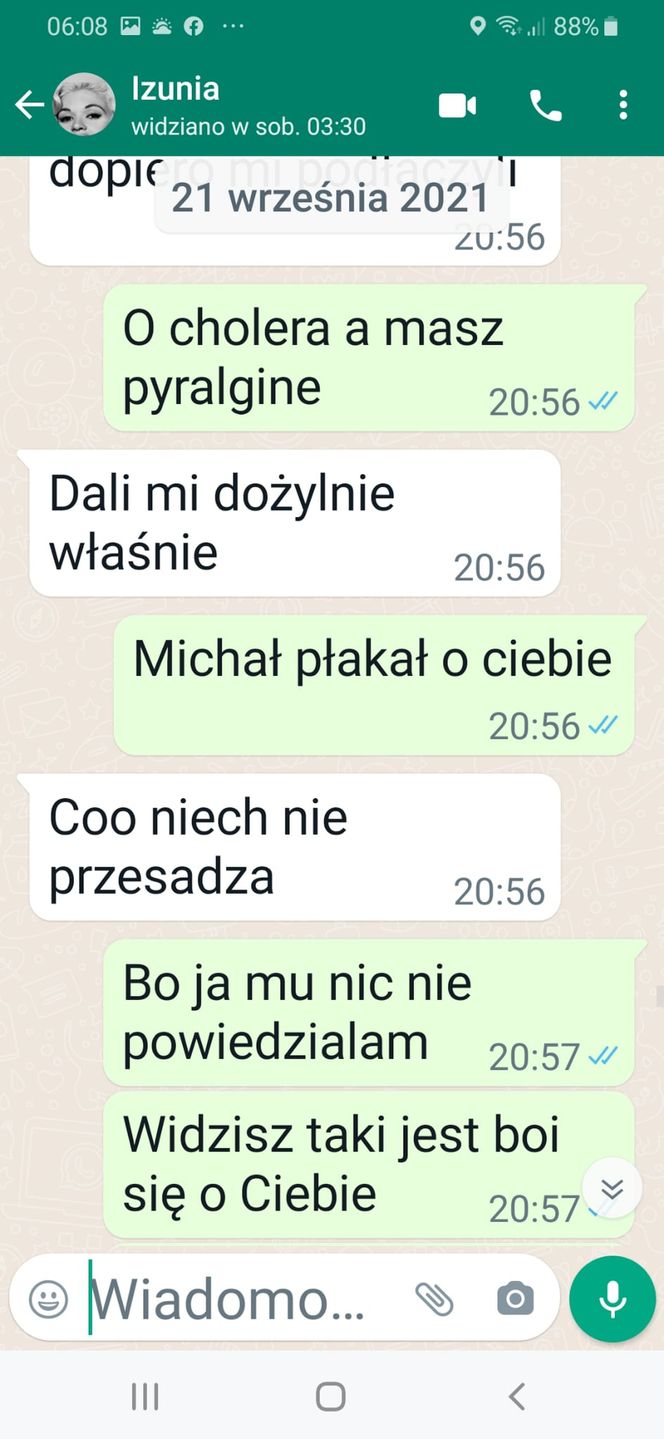 Rozmowa Izy z mamą. Zielone pole tekstowe - wiadomości pisane pr