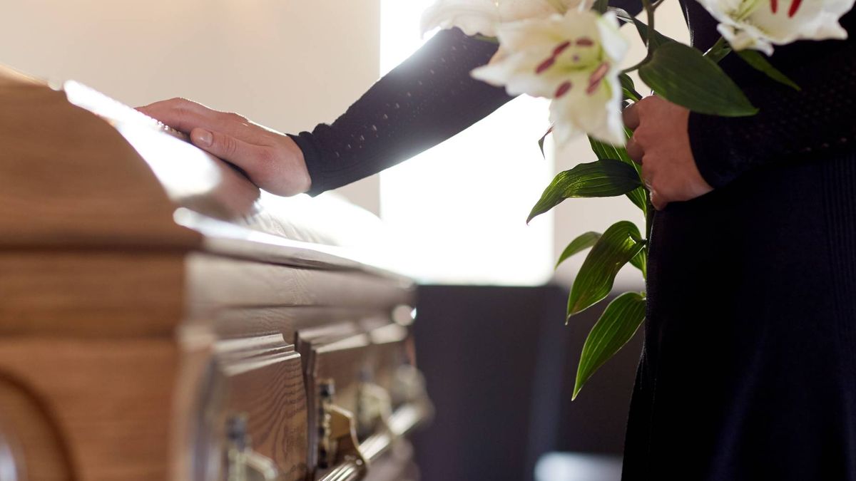 Pogrzeby za życia stają się coraz popularniejsze 