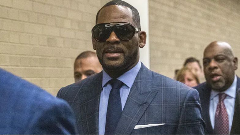 R. Kelly został uznany za WINNEGO handlem ludźmi!