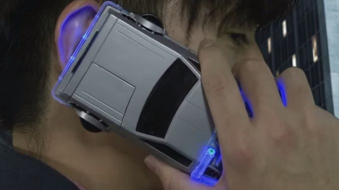 Zamień smartfon w samochód z “Powrotu do Przyszłości II” 1