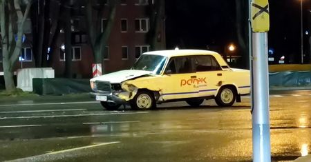 Łada 2107 z floty Panka rozbita. Do oferty weszła tydzień wcześniej