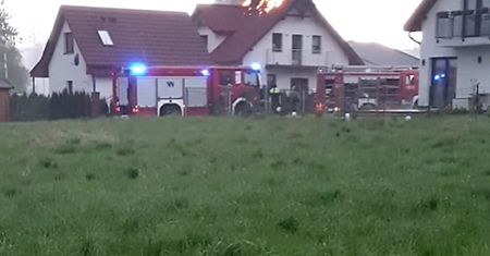 Dolny Śląsk walczy z żywiołem. Dom zapalił się od pioruna