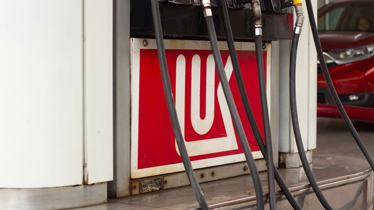 gasoline, lukoil, luk, benzene, tariff, benzine, brand, business, cab, cancel, city, cityscape, company, corporation, dealership, delivery, diesel, economy, emblem, energy, engine, expensive, fuel, industrial, industry, logotype, petrochemical, petrol, power, premium, price, pump, retail, russia, sale, sign, stele, street, supply, symbol, taxi, technology, terminal, town, trade, trademark, transportation, urban, vehicle