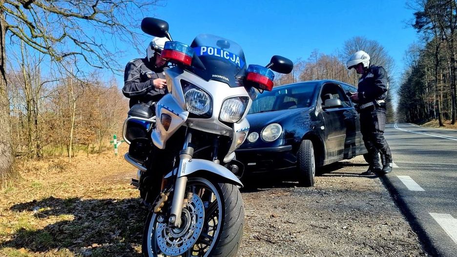Policjanci na motocyklach już kontrolują kierowców