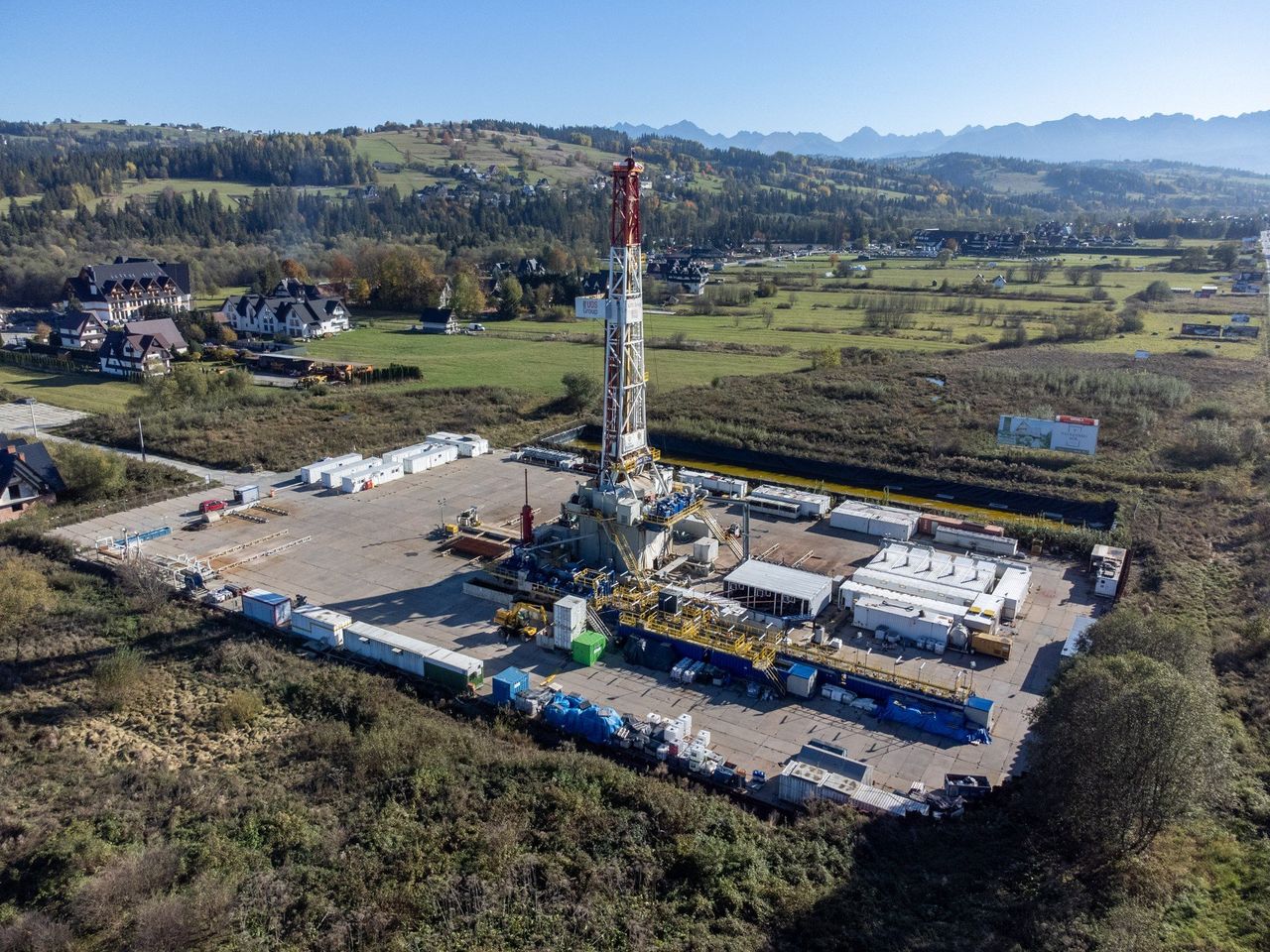 Będą odwierty geotermalne na terenie przyszłego lotniska. CPK podpisało umowę. Czego szukają naukowcy?