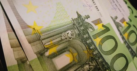 Krzyżówka o pieniądzach. Ile haseł odgadniesz?
