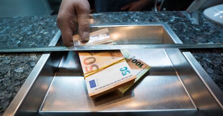 Kursy walut NBP 08.01.2020 Piątkowy kurs euro, funta, dolara i franka szwajcarskiego