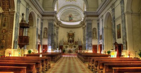 RODO w kościołach nie obowiązuje? Rodzice oburzeni. Poszło o kwarantannę
