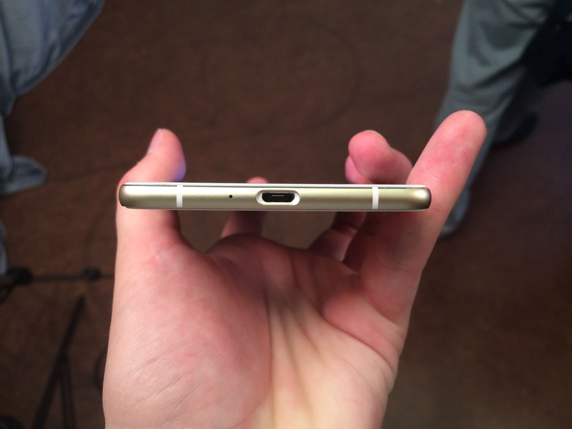 Nubia My Prague oficjalnie. To bardzo cienki, a zarazem mocny średniak 15